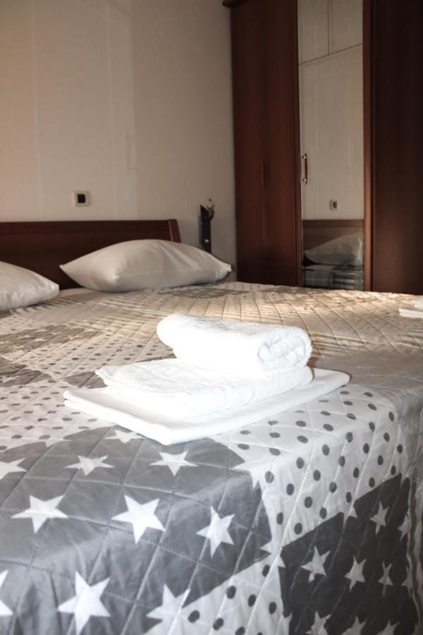 Apartments Larus Baška Voda Eksteriør billede