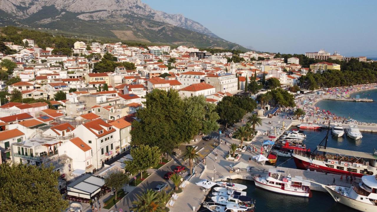 Apartments Larus Baška Voda Eksteriør billede