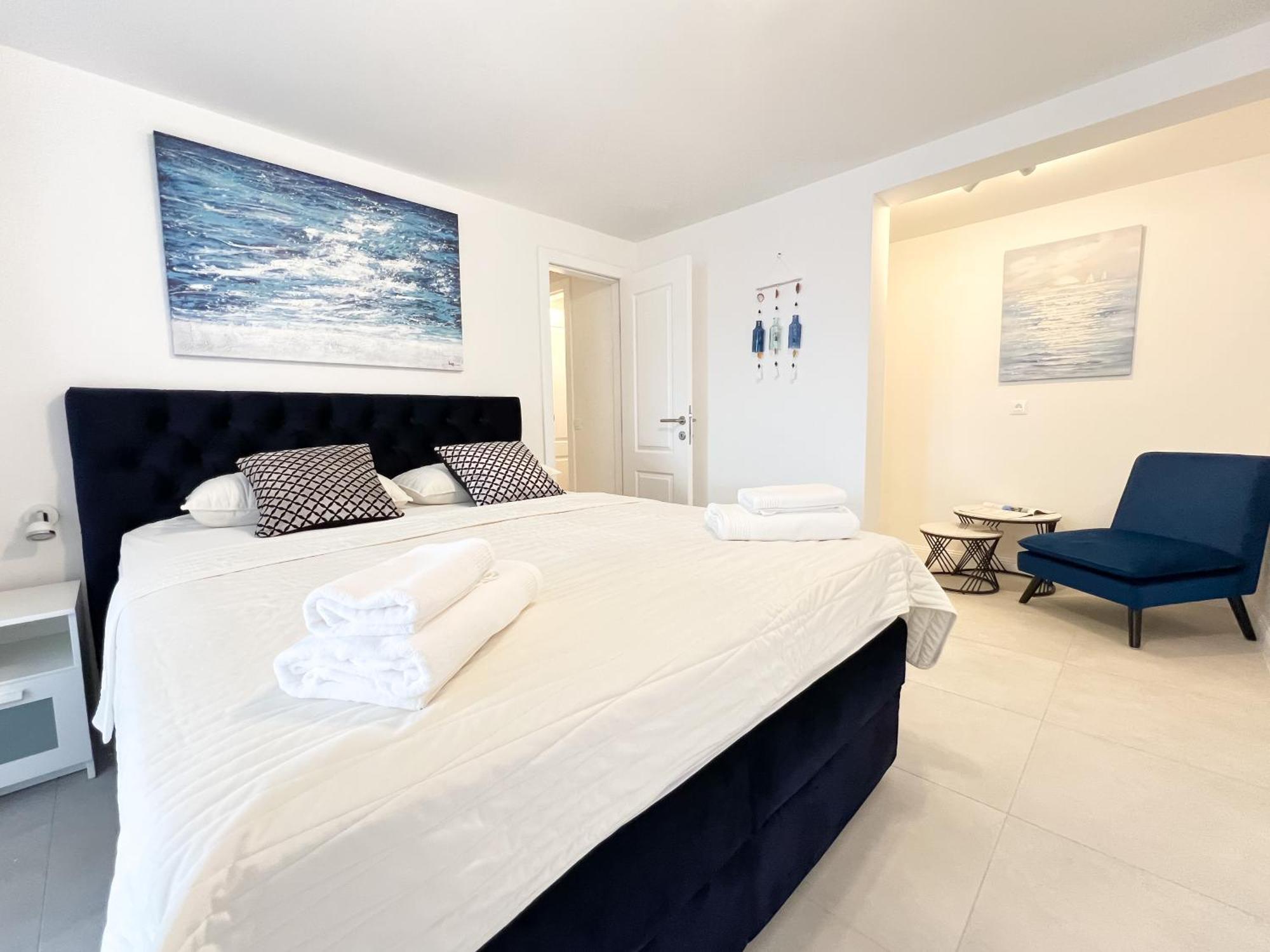 Apartments Larus Baška Voda Eksteriør billede